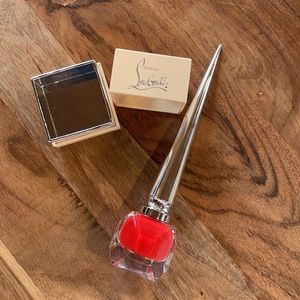 Christian Louboutin nail polish in “Edgypopi”